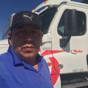 Meet your Posher, Isidro